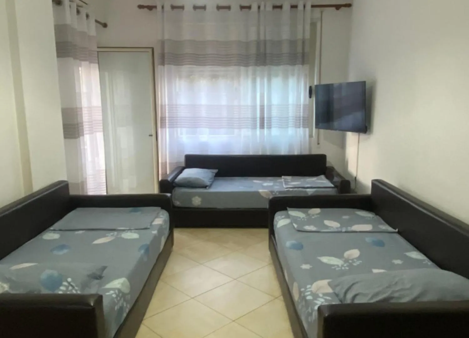 Zani'S Apartments Durres