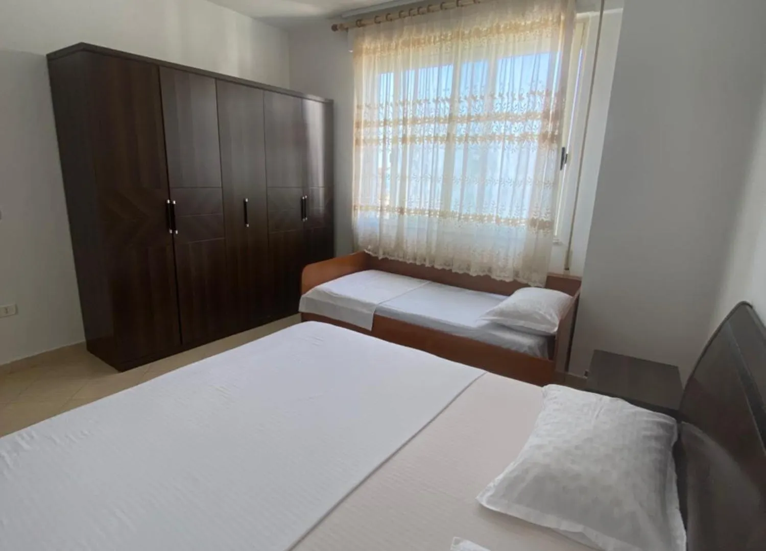 Zani'S Apartments Durres