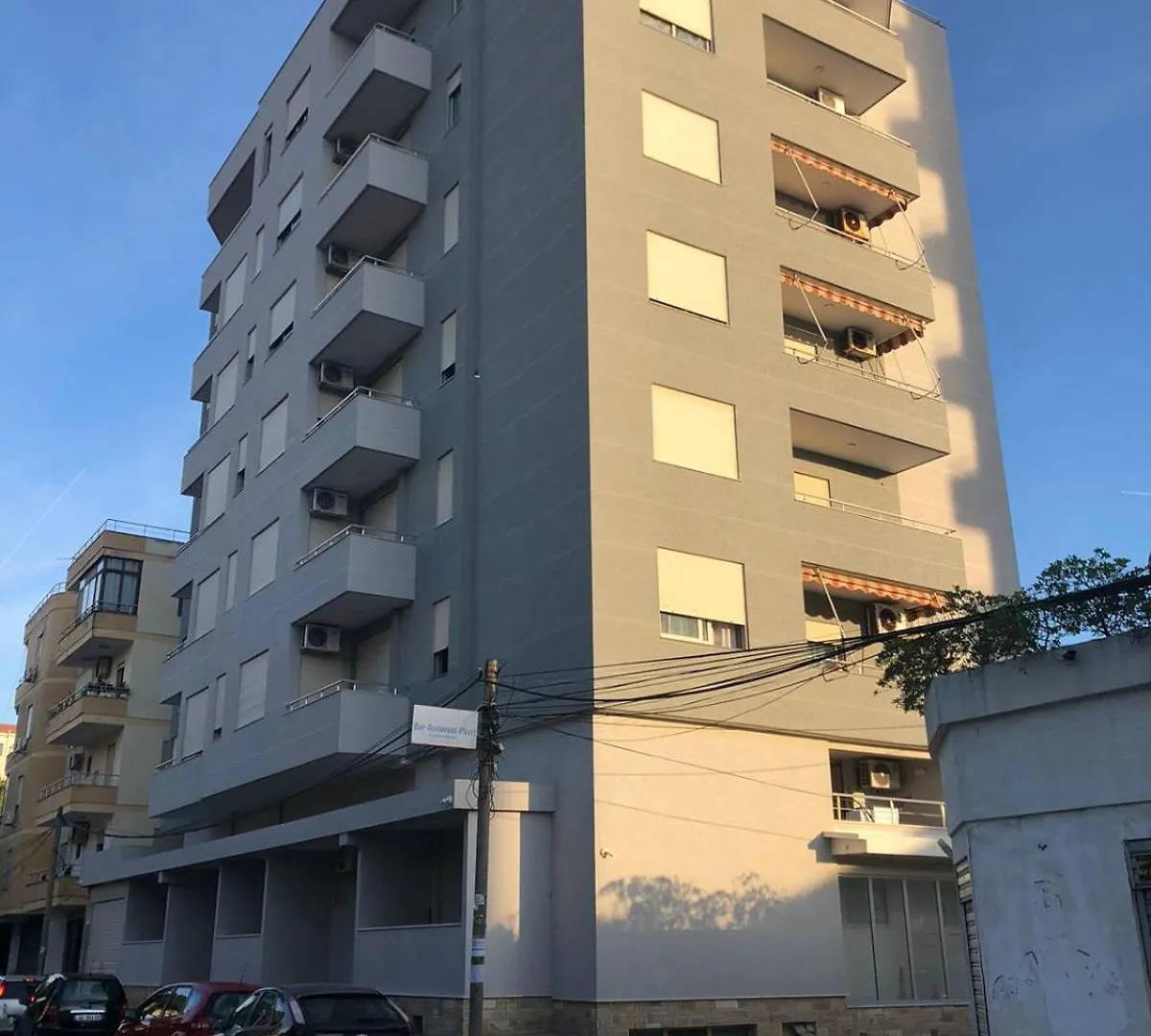 Zani'S Apartments Durres