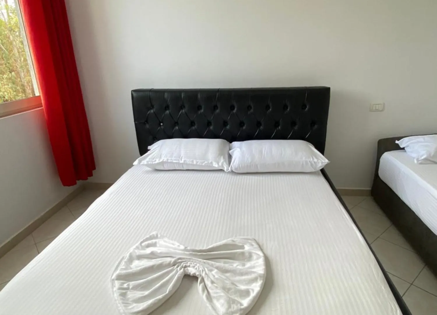 Zani'S Apartments Durres Albania