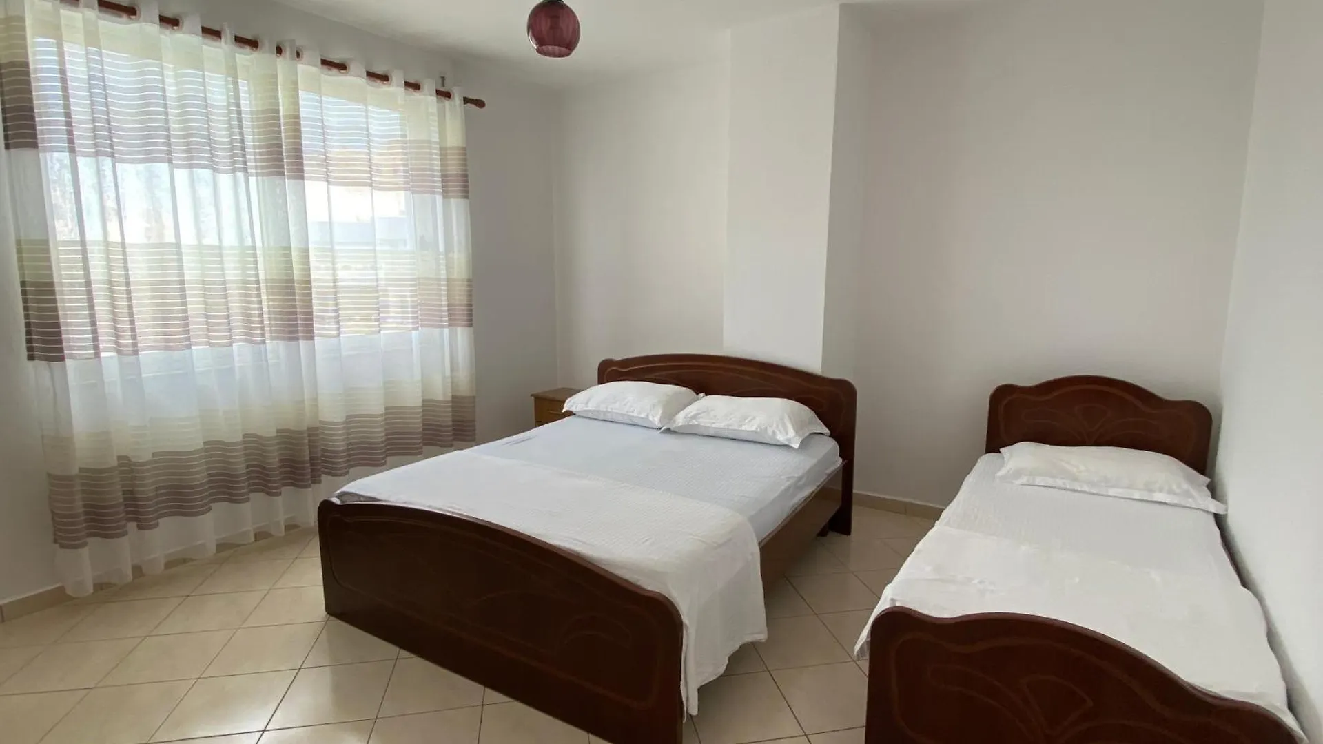 Zani'S Apartments Durres
