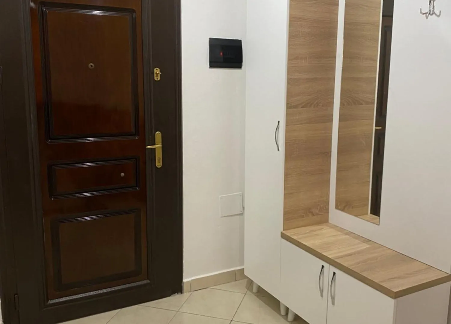 Zani'S Apartments Durres Albania