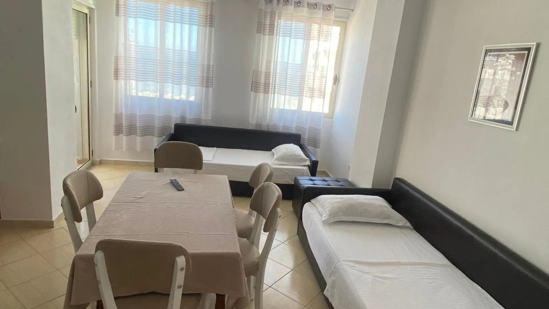 Zani'S Apartments Durres 0*,