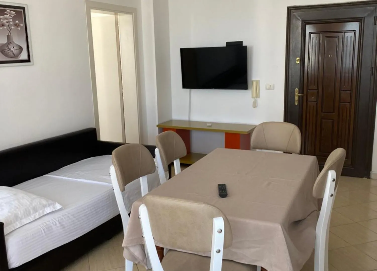 Zani'S Apartments Durres